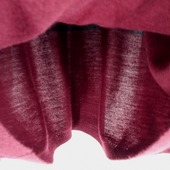 Harve Benard Burgundy Boxy Mock Neck Lightweight Wool‎ Sweater - Picture 7 of 7